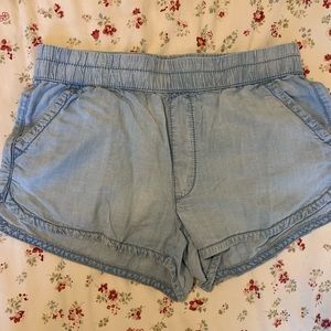 American eagle slip on shorts